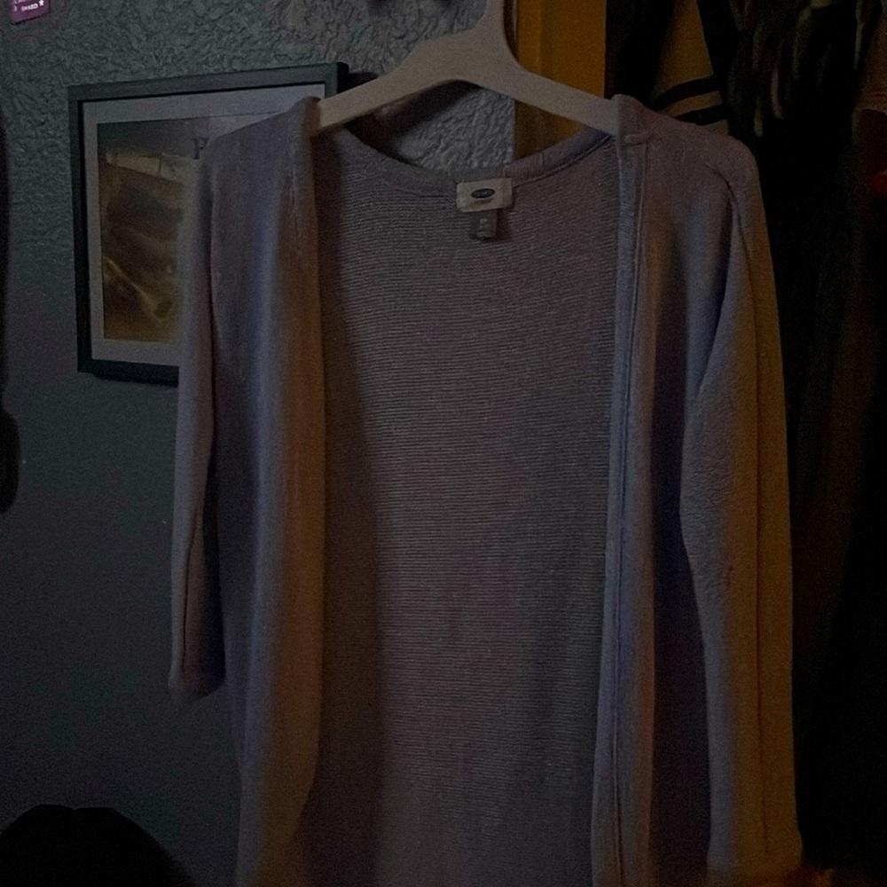 Hello I’m selling a cardigan sweater